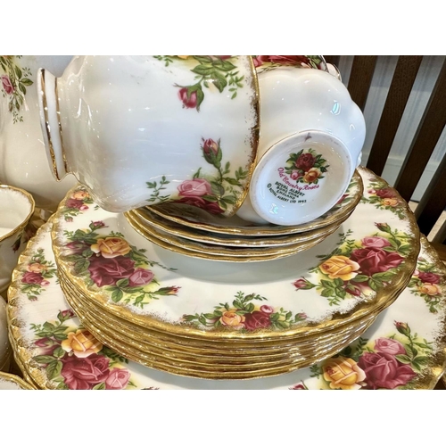 518 - Royal Albert 'Old Country Roses' Tea, Coffee & Dinner Service, comprising 3 tier cake plate, teapot,... 