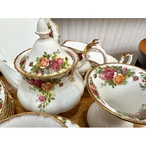 593 - Royal Albert 'Old Country Roses' Tea & Coffee Service, comprising tea pot, two milk jug, sugar bowl,... 