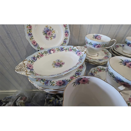 641 - Foley Porcelain Tea Service 'Cornflower', comprising 7 large cups, 1 small cup, 8 saucers, 8 side pl... 