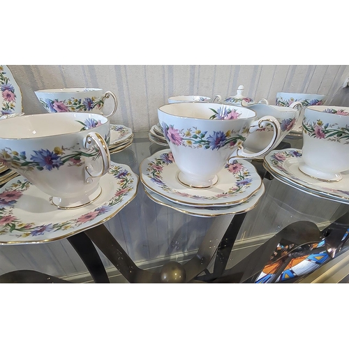 641 - Foley Porcelain Tea Service 'Cornflower', comprising 7 large cups, 1 small cup, 8 saucers, 8 side pl... 