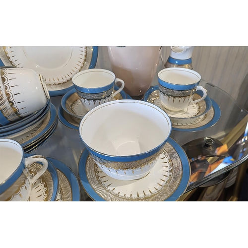 642 - Vintage China Tea Service, white porcelain decorated with azure blue and gilt pattern, 12 piece sett... 