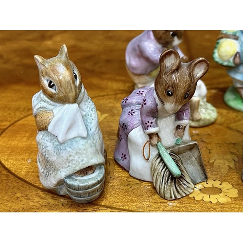 716 - Collection of 12 Beswick Beatrix Potter Figures, comprising Peter Rabbit, Hunka Munka, Little Black ... 