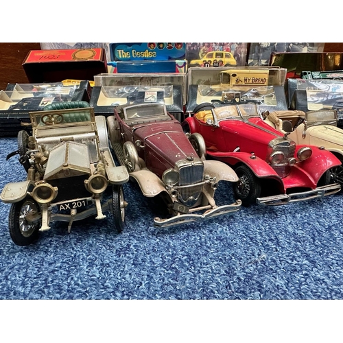 1404 - Collection of Boxed Collector's Vehicles. Various Makes and Models, Includes Loose Vintage Style Car... 