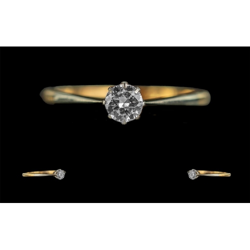 481 - 18ct Yellow Gold Diamond Solitaire Ring, fully hallmarked, ring size M.  Good sparkle to stone.