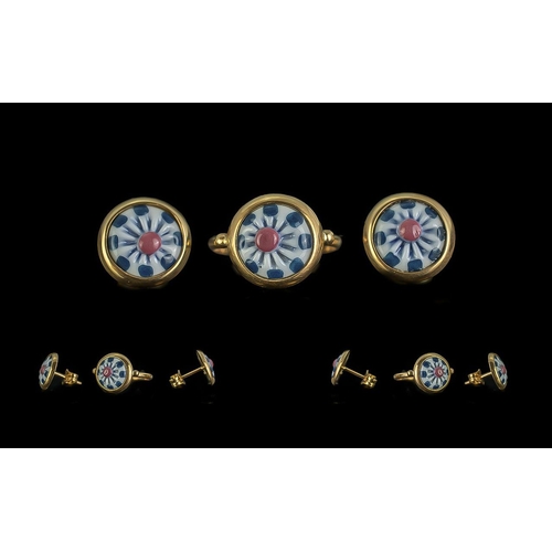 391 - Malde Oro Ley 18ct Gold Set, made in Santiago, comprising stud earrings and matching ring, set with ... 