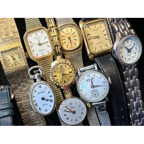 399 - Collection of Gentleman's & Ladies Wristwatches, bracelet and leather straps, comprising Red Herring... 