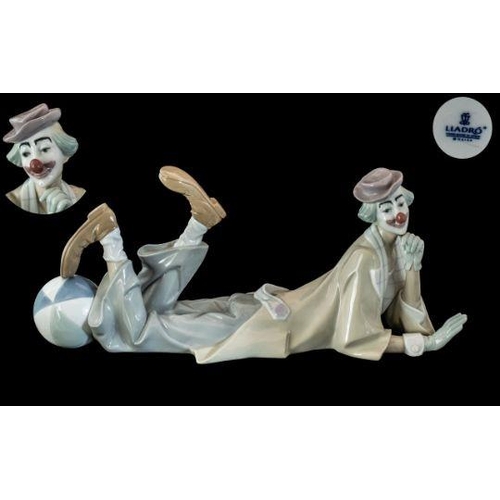 524 - Lladro Hand Painted Porcelain Figure ' Clown ' Model No 4618. Issued 1969 - Retired. Height 6.25 Inc... 