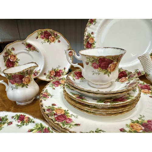 589 - Royal Albert 'Old Country Roses' Tea Set, comprising Tea Pot, milk jug, sugar bowl, six cups, eight ... 