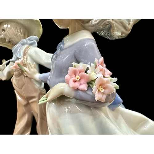 647 - Lladro Figure No. 5385, 'Lladro Figurine 5385 ''Scarecrow'' 9'' tall, depicting a lady with a scarec... 