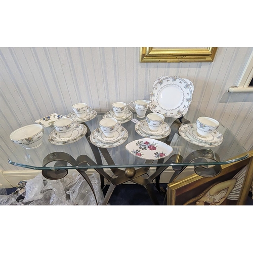 660 - Grafton China Tea Service 'Pevensey', including six tea cups, six saucers, six side plates, sugar bo... 