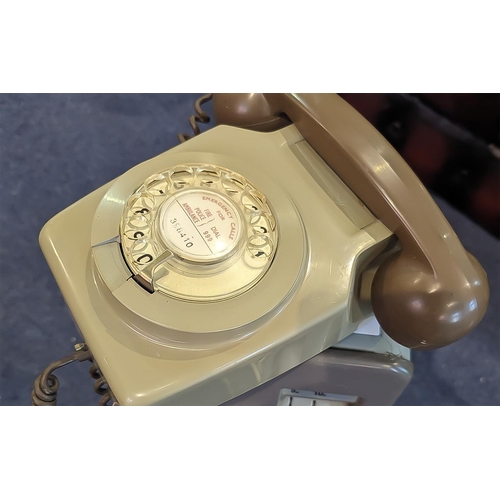 1422 - BT Vintage Grey Wall Pay Phone, with slots for 5p and 10p, measures 21'' tall x 9'' wide x 8'' deep.