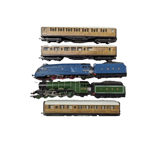 1503 - Hornby Train Interest OO Gauge Set To include Bachmann Branch Line Gresley A4 Limited Edition Hornby... 