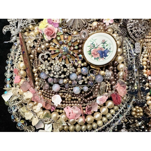 408 - Collection of Quality Vintage Costume Jewellery, comprising beads, crystal necklaces, brooches, bead... 