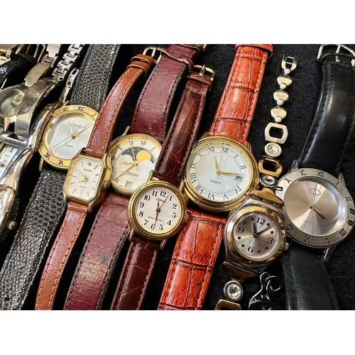 362 - Collection of Gents & Ladies Wristwatches, bracelet and leather straps, makes include boxed Accurist... 