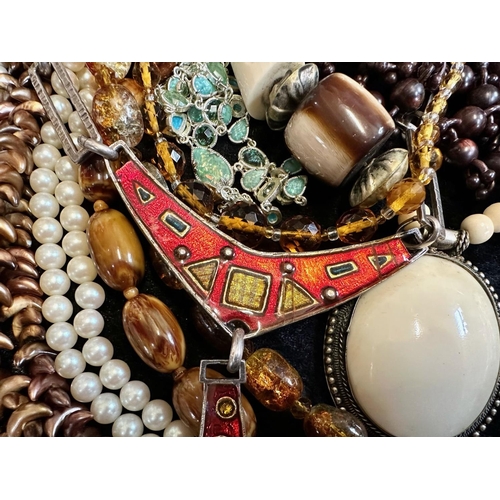 360 - Good Collection of Costume Jewellery. Includes Beads, Necklaces, Bracelets etc. Together with anothe... 