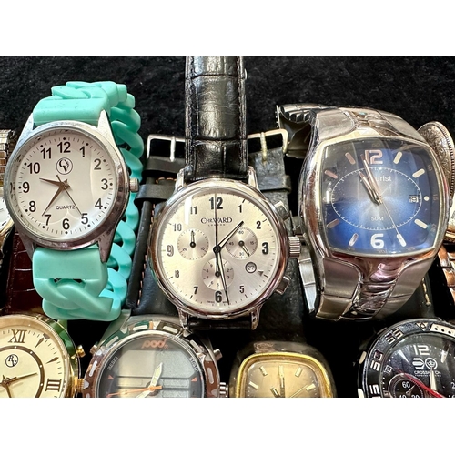 387 - Large Collection of Ladies & Gentleman's Wristwatches, bracelet and  leather straps, makes include C... 