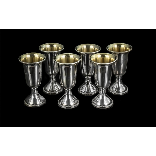 402 - A Fine Set of 6 Sterling Silver Tots, with Gilt Interiors, Marked to Base - Sterling Webb 28, Height... 