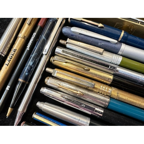 415 - Collection of Vintage Fountain & Ballpoint Pens, including a Cross black fountain pen in original bo... 