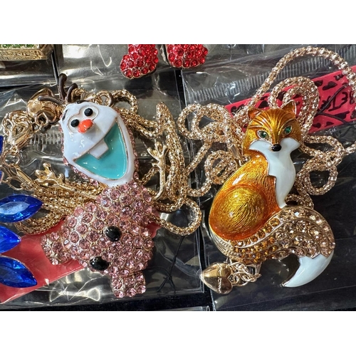 420 - Great Collection of Fun / Children's Misc Costume Jewellery, Mostly are Pendants on Chains, All In A... 