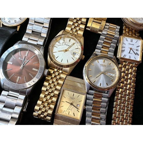 431 - Collection of Assorted Ladies & Gentleman's Wristwatches, bracelet and leather straps, including Sek... 