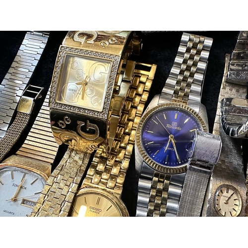 443 - Collection of Assorted Mainly Boxed Wrist Watches. Various makes and all in good order but quartz do... 