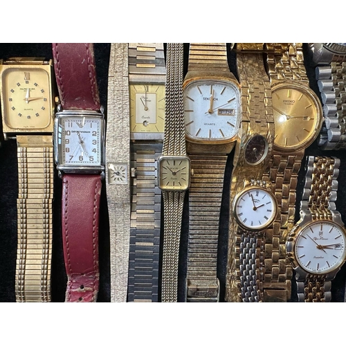 443 - Collection of Assorted Mainly Boxed Wrist Watches. Various makes and all in good order but quartz do... 