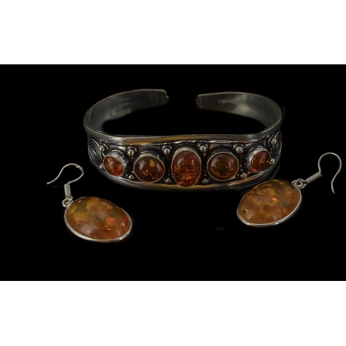 462 - Amber Cuff & Earrings, cuff set with five stones, with oval drop earrings.