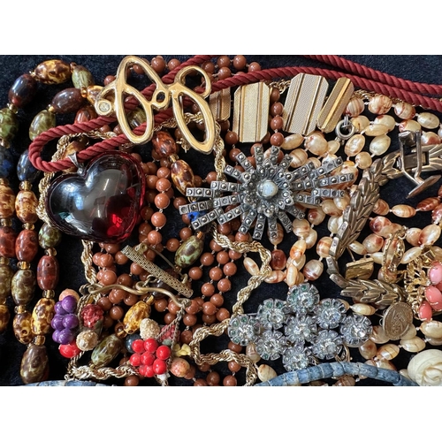 483 - Collection of Vintage Costume Jewellery, comprising beads, earrings,  necklaces, brooches, bracelets... 