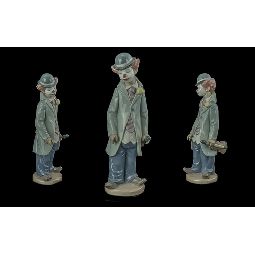 558 - Lladro hand Painted Porcelain Figure ' Circus Sam ' Model No 5472. Designer Francisco Catala. Issued... 