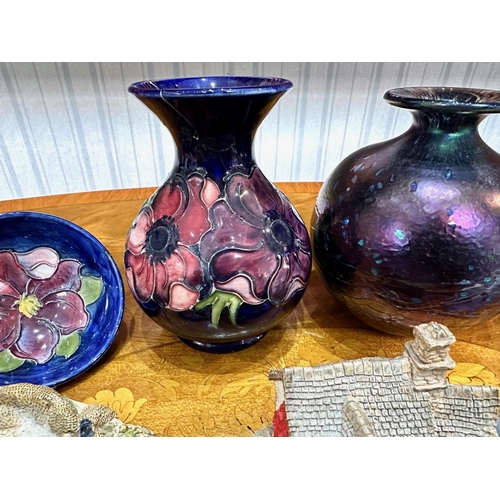 1471 - Box of Assorted Porcelain, comprising a damaged Moorcroft vase and pin dish, Lilliput Lane and David... 