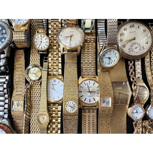 403 - Collection of Ladies & Gent's Wristwatches, leather and bracelet straps, comprising Accurist, Everit... 