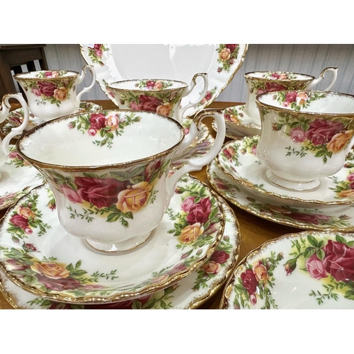 667 - Royal Albert 'Old Country Roses' Set, comprising six cups, saucers and side plates, a milk jug, suga... 