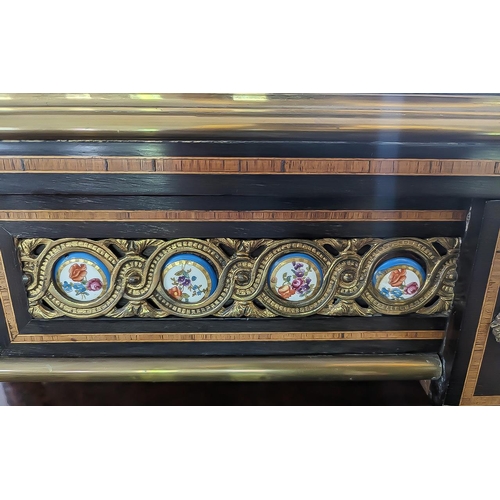 1043 - French Empire Quality Pair of Bonheur Du - Jours Cabinets, Made of Burr Walnut - Ebony, Amboyna - Ta... 