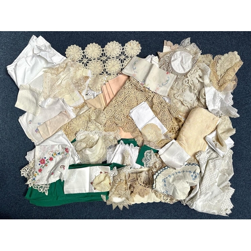 1387 - Box of Vintage Linen & Crochet, including tablecloths, napkins, antimacassers, doilies, assorted sty... 