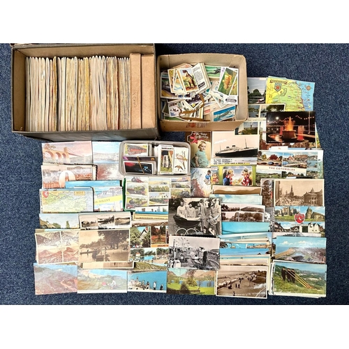 1457 - Large Collection of Cigarette Cards & Post Cards, comprising approx 40 Brooke Bond collectors cards ... 