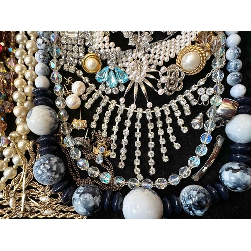 385 - A Collection of Vintage Costume Jewellery to include beads, rings, necklaces, rings, bracelets etc