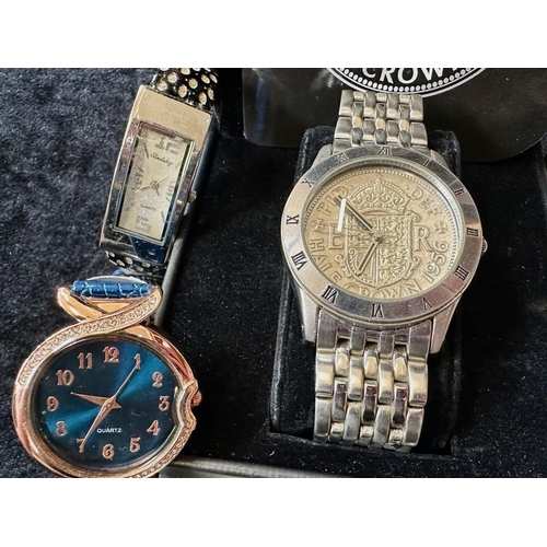 405 - Collection of Ladies & Gentleman's Wristwatches, leather and bracelet straps, makes include Casio,  ... 