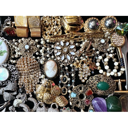 415A - Collection Of Costume Jewellery - To Include Brooches, Earrings, Necklaces Stones, A Spoon Etc...