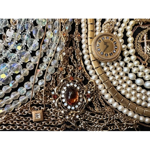 443 - Collection of Quality Costume Jewellery, including pearls, necklaces, chains, bracelets, pendants, b... 