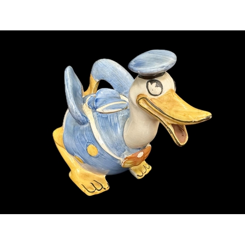 535 - Rare Wade Heath England Walt Disney Donald Duck Teapot,  circa 1930s.  Slight damage to lid, see pho... 