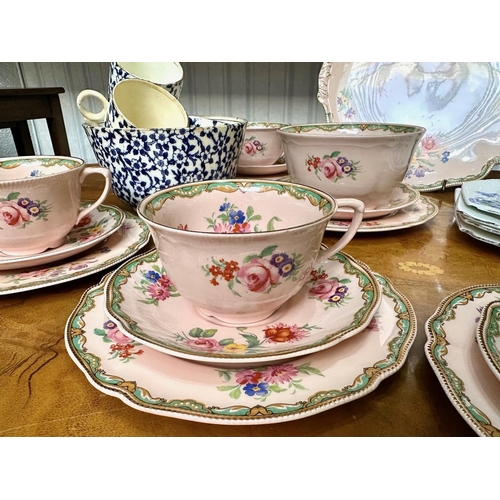 639 - Box of Decorative Vintage China, comprising a pink floral Johnson Bros 'Rosedawn' tea set with milk ... 