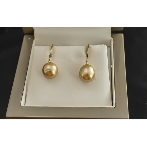 85A - Ladies Pair of Fine Quality 18ct Gold Large Cultured Pearl Earrings, Full Hallmark for 750 - 18ct, T... 