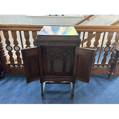 1046 - Wind up Gramophone in Cabinet , with two opening drawers with speaker.  With Records. Maker Quinton.... 