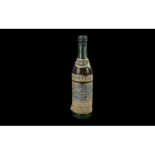 1381 - Bottle of Rare Vintage Martell Cognac - J. &. F. Martell Very Old Pale Cognac (1950's/1960's), 70% P... 