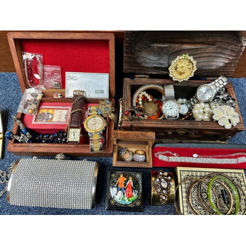 1560 - Box of Miscellaneous Items, including a pair of ladies size 2 (34)shoes, a pair of white wedge weddi... 