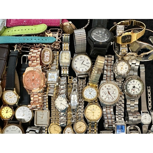 421 - Collection of Ladies & Gentlemen's Wristwatches, leather and bracelet straps, including Carriage, Re... 