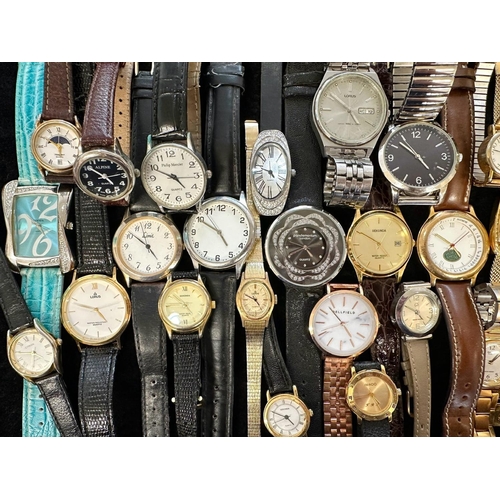 463 - Collection of Ladies & Gent's Wristwatches, leather and bracelet straps, various makes, all working ... 