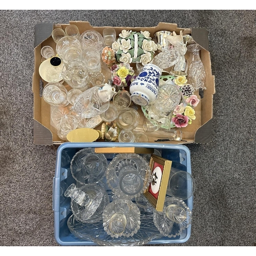 1493 - Box of Collectible Pottery & Glass, including assorted vintage glasses, cabinet plates, floral ornam... 