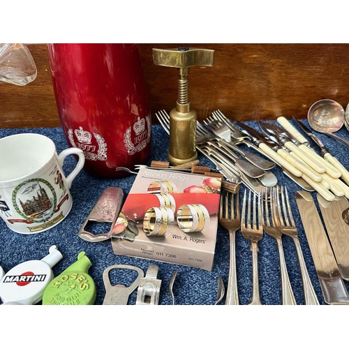 1518 - Box of Miscellaneous, to include glass, soda stream circa 1977, bar accessories, silver plated flatw... 