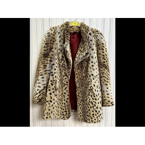 1526 - Ladies Faux Fur Leopard Print Coat, fully lined, slit pockets, hook and eye fastening.  Approx. size... 